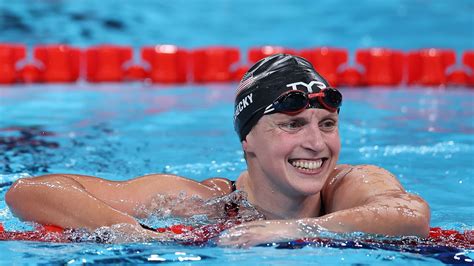 katie ledecky nude|Female Olympians pose naked in tribute to the bodies that